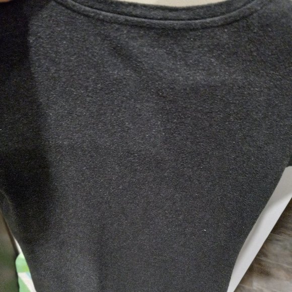 Banana Republic Grey Cotton V Neck Tee - Picture 10 of 10